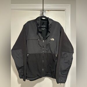 The North Face Denali Fleece Jacket Mens XL Black Full Zip Coat.